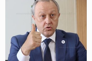  Губернатор обещает все больше новостроек.