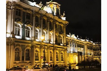  Купить квартиру в Санкт-Петербурге