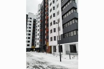  Новостройка на ул. Петровской в центре Энгельса.