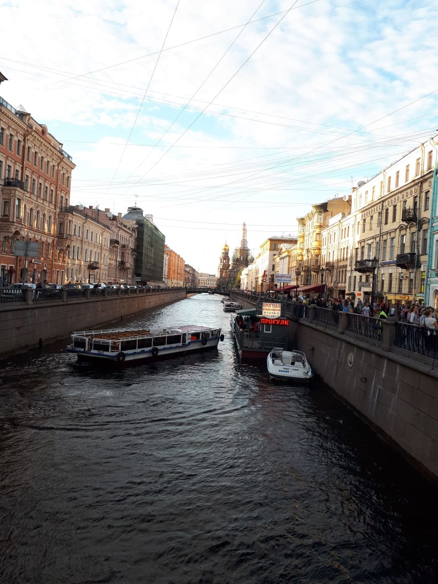 Почему выгоднее приобрести квартиру в Санкт-Петербурге, а не в Саратове? -  Союз застройщиков (04.10.2023)